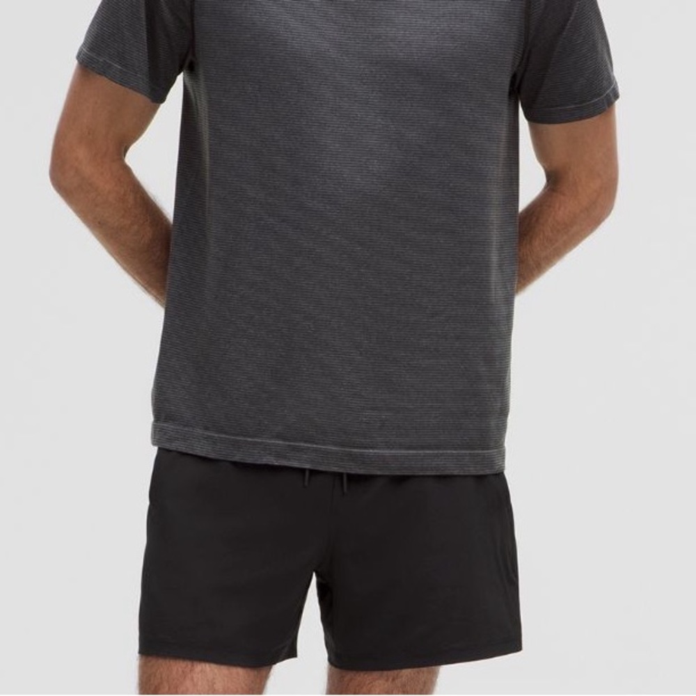 Lululemon pace breaker lined short 7” men’s in black